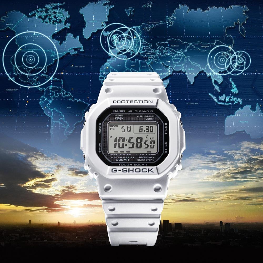 

CASIO G-SHOCK GW-5000HS-7 Solar Radio-Controlled Watch, Made in Japan Screw Back, Heritage Series Light Grey & Off-White Men s Premium Wristwatch