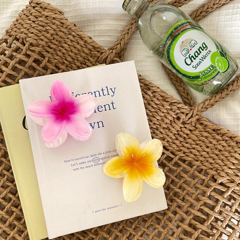 Gradient Transparent Large Flower Hair Clip Sweet Hair Claws for Women Resin Crab Clamp Barrettes Headwear Accessories