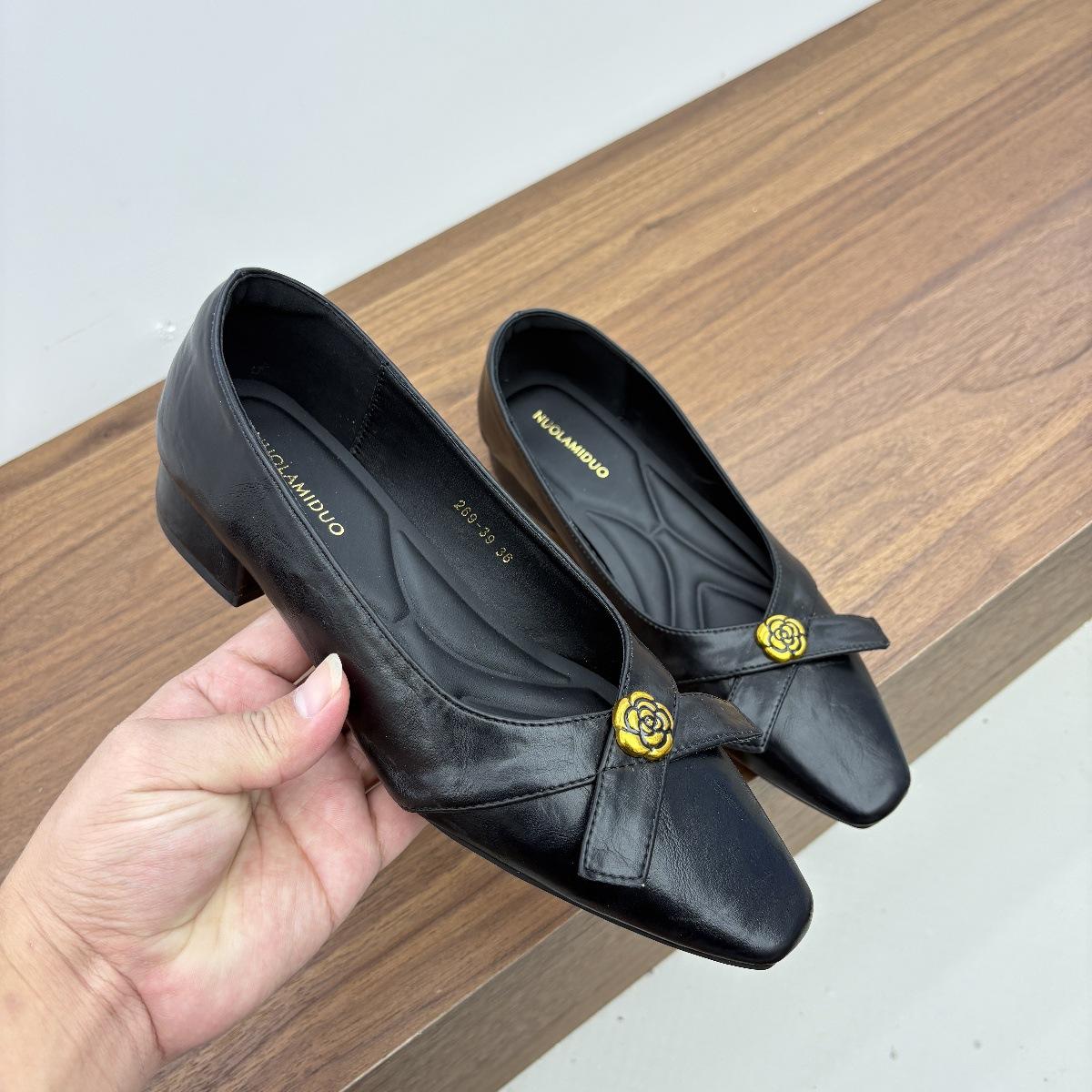 

Flat low heel soft leather French single shoes women s new black small leather shoes thick heel light mouth commuting retro Mary Jane shoes women 39