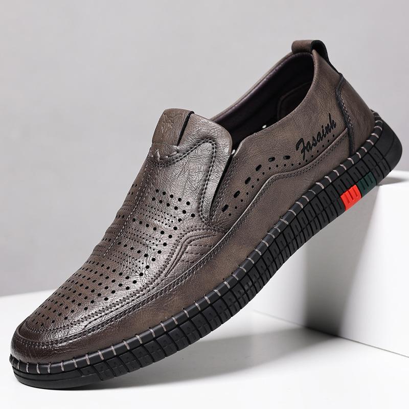 Men's hollow leather shoes Men's summer soft-soled soft leather breathable shoes Driving sandals One pedal hole shoes