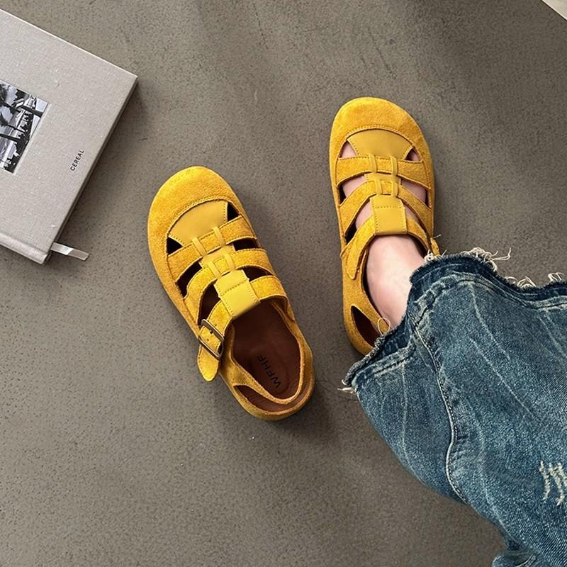 Platform Shoes Roman Sandals Women's Shoes Spring and Summer New Versatile Flat-bottomed Slippers Beach Pig Cage Shoes