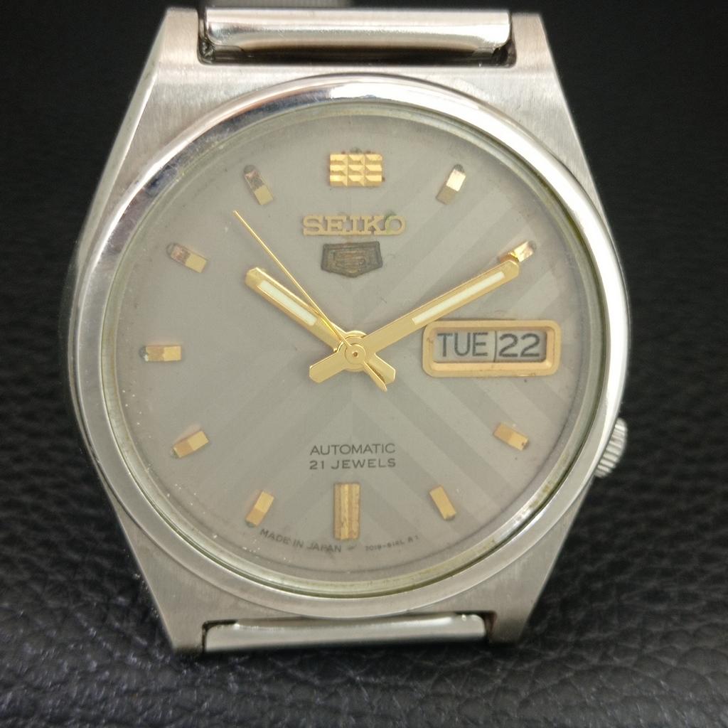 VINTAGE SEIKO 5 AUTOMATIC 7019A JAPAN MENS ORIGINAL DIAL WATCH a709163-1