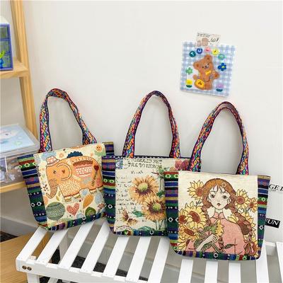 The Retro Ethnic Trend of Handbags Is Circulating Frequently This Is A Single-shoulder Bag