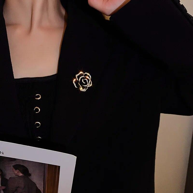 1Pc Fashion Luxury Rhinestone Imitation Pearl Pin for Women Fashion Clothes Corsage Jewelry Accessories