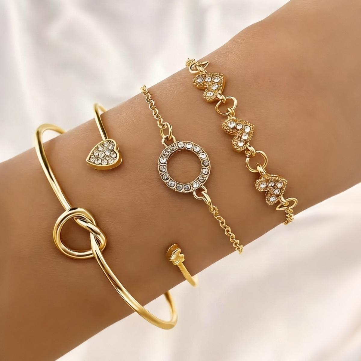 Hot-selling geometric hollow heart-shaped multi-layer stacked winding bracelet set personalized creative Valentine s Day jewelry