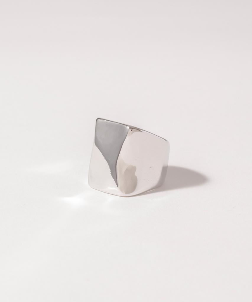 Novice Tokyo Rectangle Volume Ring / Silver