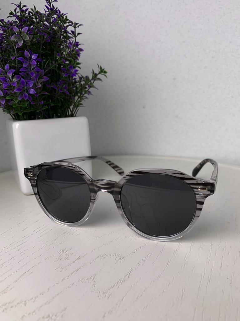 

Урожай жіночі сонцезахисні окуляри Вайфарери Окуляри Мода Відкритий пляжний відпочинок Сонцезахисні окуляри сірий колір