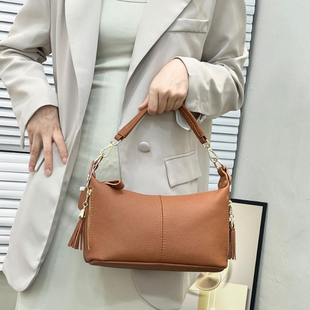 Cowhide Shoulder Women's Bag Large Capacity Women's Fashion Simple Tote Bag Practical Shell Bag Multi-compartment