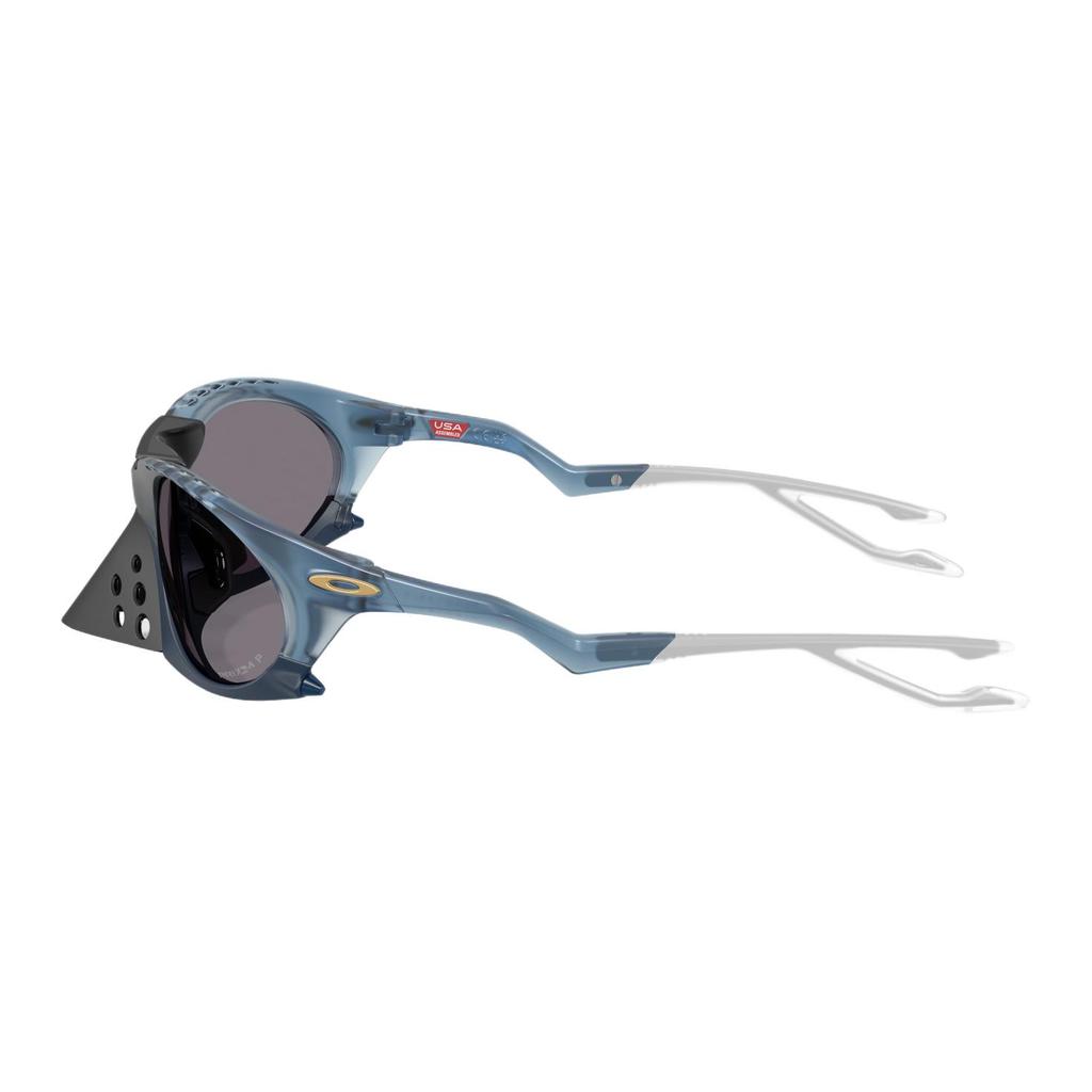 Oakley 9437 Iconic Logo Cat Eye Sunglasses Unisex Sunglasses Matte-Transparent-Abyss 0OO943709