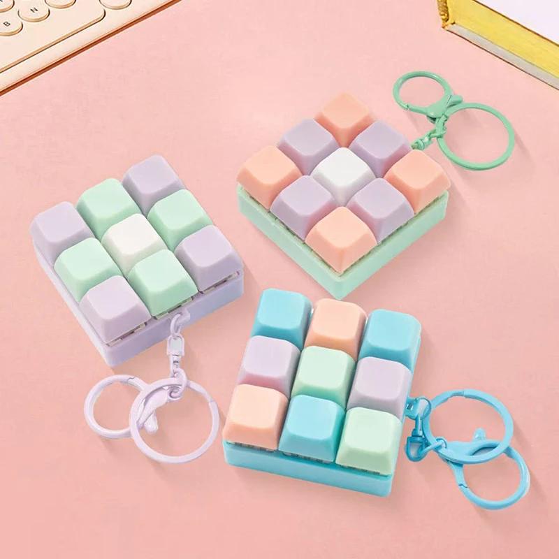 Fidget Entspannung 9 Tastaturtasten Spielzeug für Erwachsene Antistress Spielzeug Jungen Mädchen Anti Stress Finger Tastatur Spiele Schlüsselanhänger
