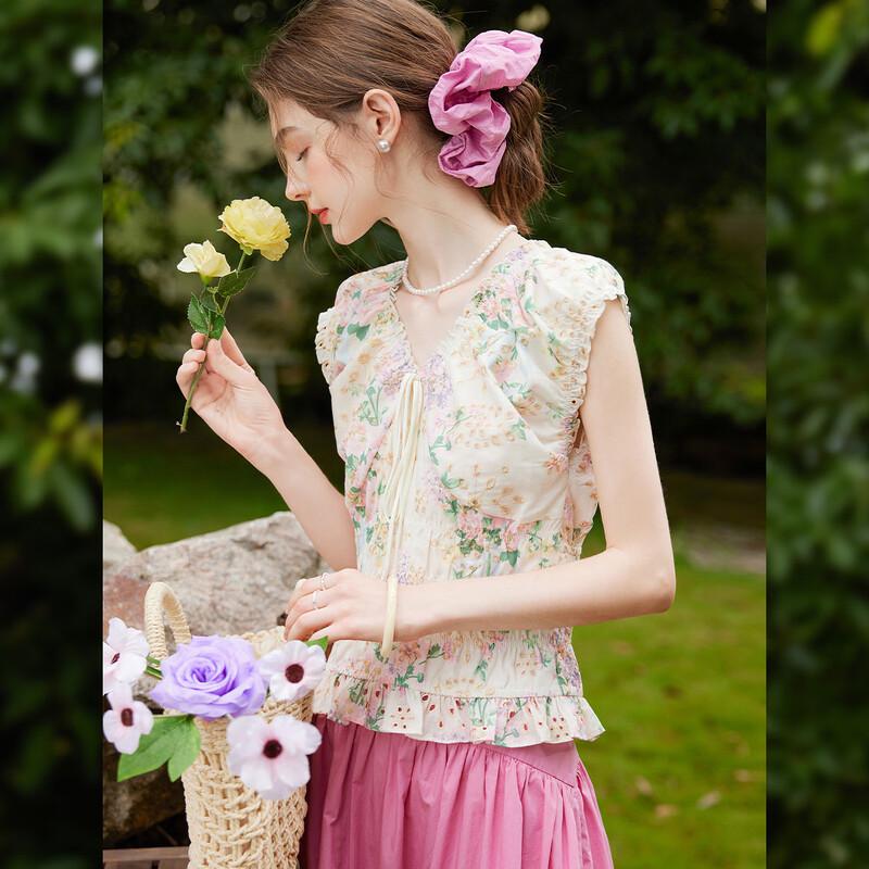 Embroidered V-Neck Smocked Waist Short Sleeve Blouse XL