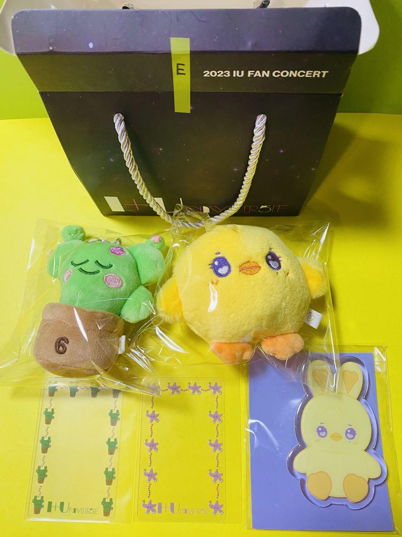

[ИСПОЛЬЗОВАННЫЙ] IU 15th Anniversary Fancon Official Pippi Dayugi Trading Card Set Plush Toys E