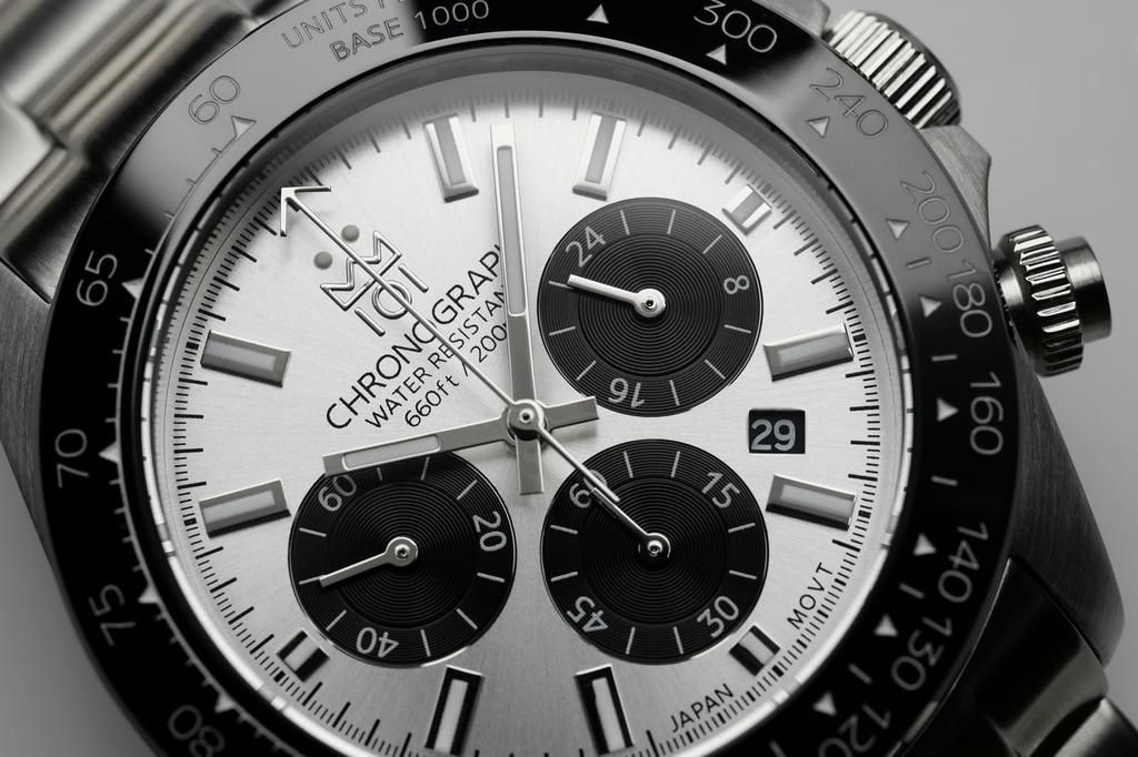 HYAKUICHI 101 Diver's Chronograph Watch, Men's, 20 ATM Water Resistant, Date Display, Quartz Movement, Ceramic Bezel, Silver Panda Design, SSV