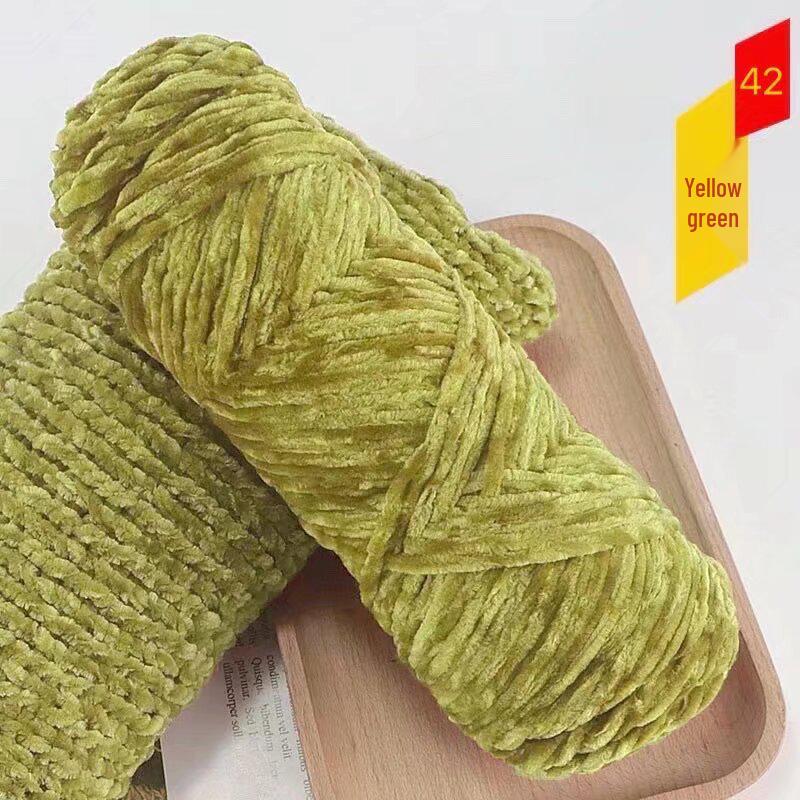 Chenille Golden Silk Velvet Yarn Ball - Medium Thick Glossy Yarn for Hand Knitting and Crochet Slippers.