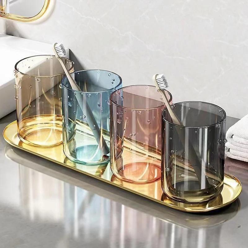A Transparent Mouthwash Cup with A High Aesthetic Level, A Couple's Light Luxury Toothbrush Cup, and A Transparent Plastic Cup