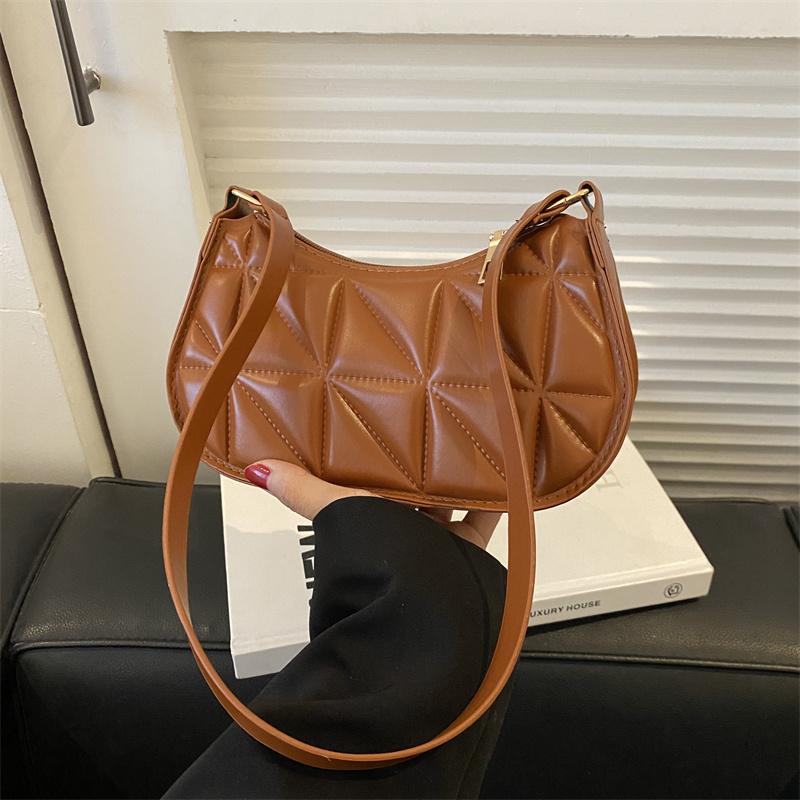 Niche Design Bag Women 2024 New Retro Casual Handbag Shoulder Bag Fashion Trend Underarm Bag Women