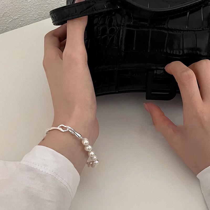 Bracelet élégant en argent sterling avec perles – Cadeau de luxe léger et exquis pour petite amie et bijou tendance