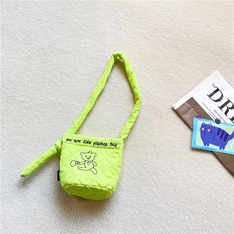 Trendy Children s Canvas Crossbody Bag With Cute Bear Pattern Perfect For Little Ones зелёный