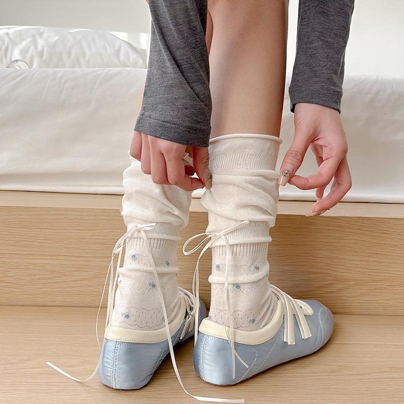 White Cotton Floral-patterned Socks - Summer Light-weight Long Stockings with Trailing Ribbons and Bunches of Bows At The Back.