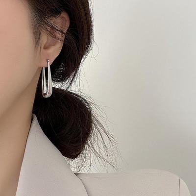 Elegante lange ovale Metallohrringe im koreanischen Stil - Vielseitig und trendy