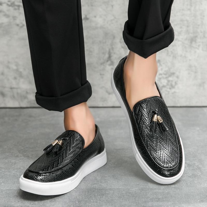 Fashion Daily Commute Men Casual Leather Shoes Brand Driving Men Loafers Moccasins Office Business Shoes Mens Italian Style Tassel Shoes