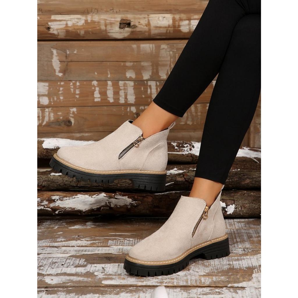 Large Casual Short Boots for Women, High Top Casual and Fashionable Short Boots for Women In Autumn and Winter, Casual Single Shoes for Women