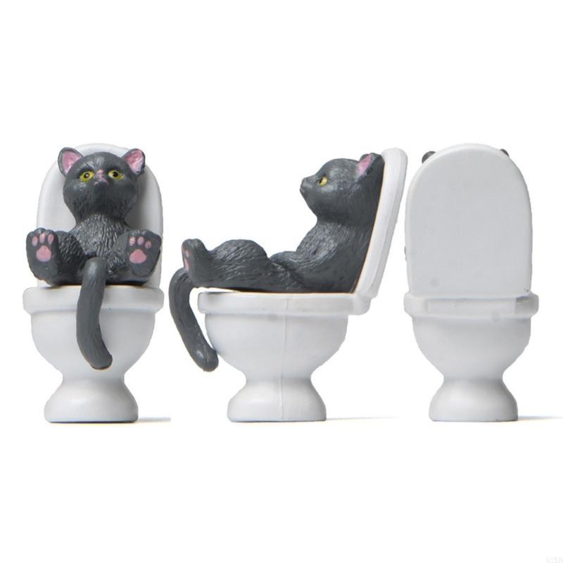 62KD on Toilet Statue Resin Sculptures for Lover Funny Figurine Garden Yard Decor