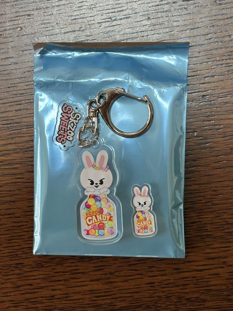 

[USED] SKZOO POPUP random acrylic keychain with Leavitt parts