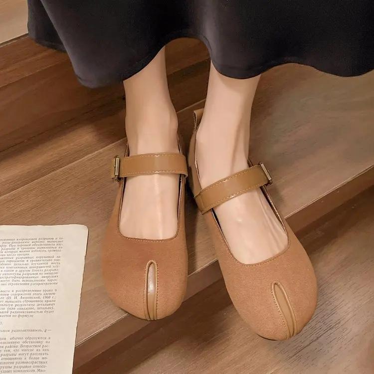 Móda 2025 Nové Dámské Baleríny Mokasíny Boty Značkové Módní Sandály Podzimní Ležérní Chůze Měkká Podrážka Boty Trend Semišové Pohodlí