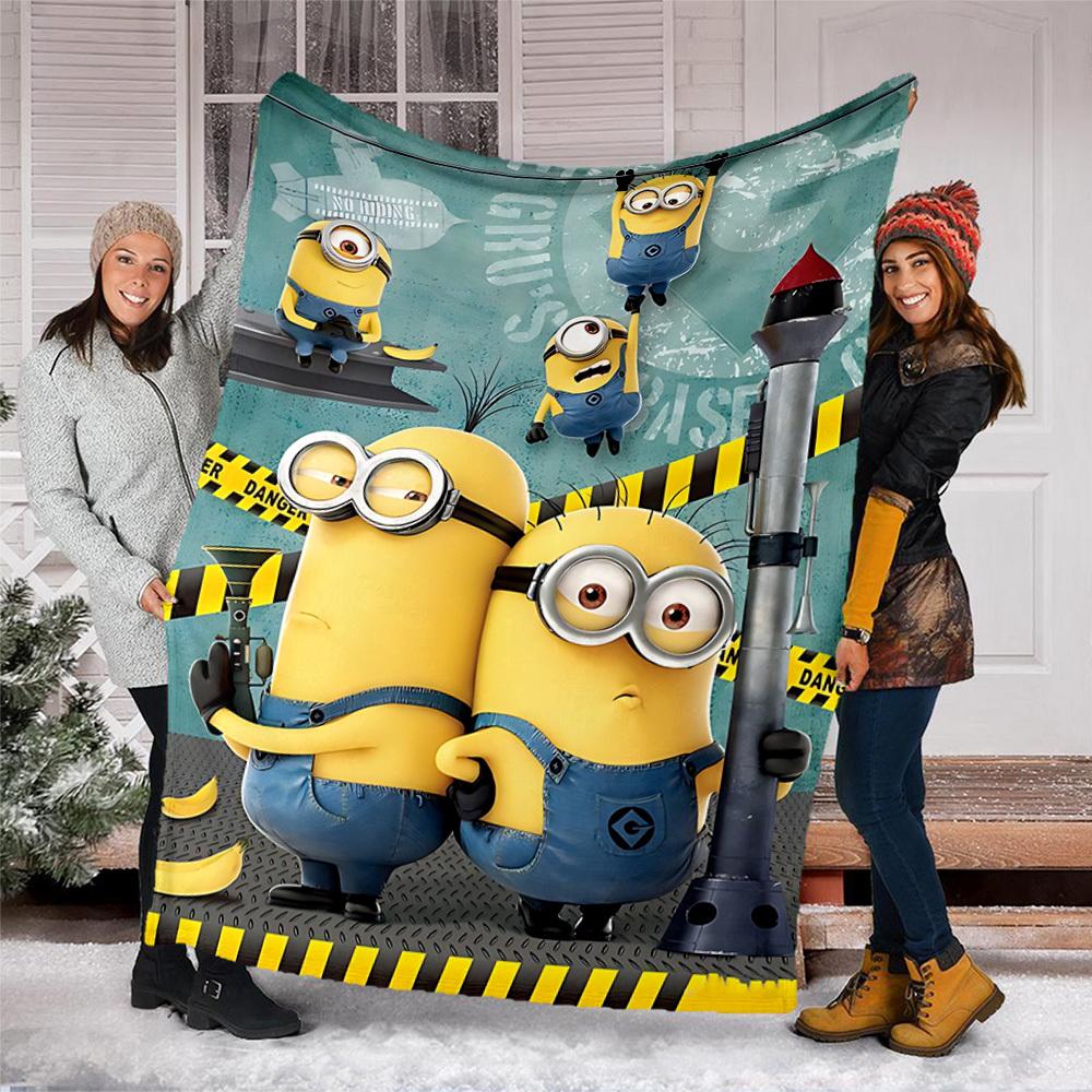 1pc Minions Outdoor Flannel Blanket for Girls Soft, Lightweight Throw Perfect for Camping, and Gifting, Digital