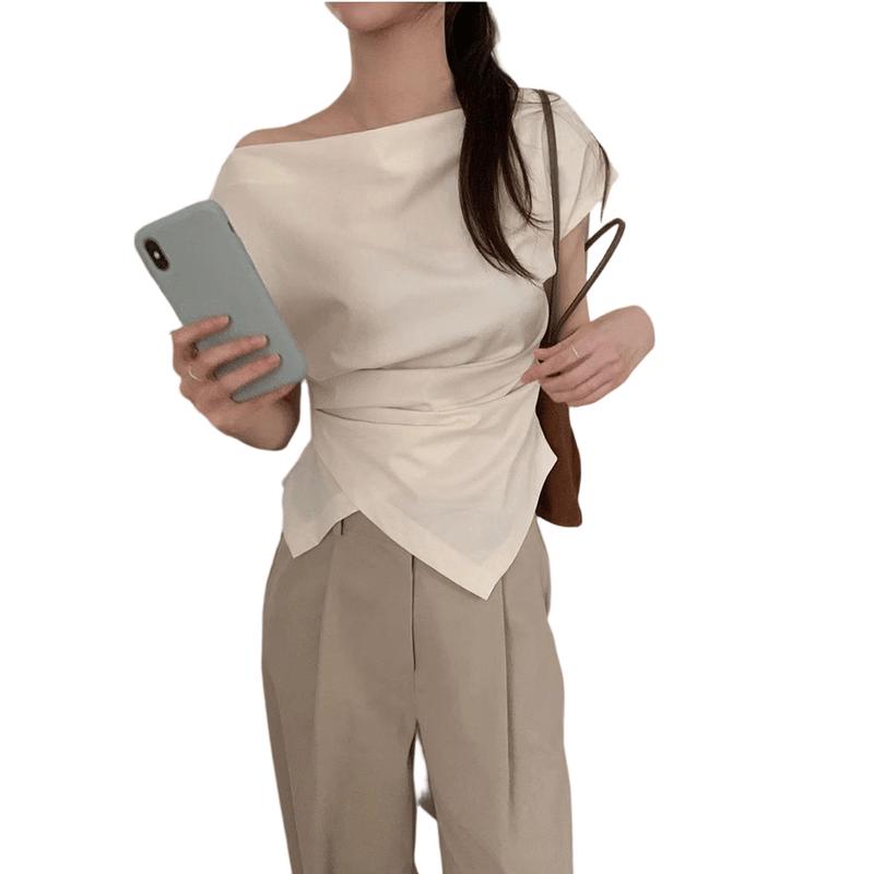 La Chapelle Women s Asymmetrical Pleated T-Shirt One Size