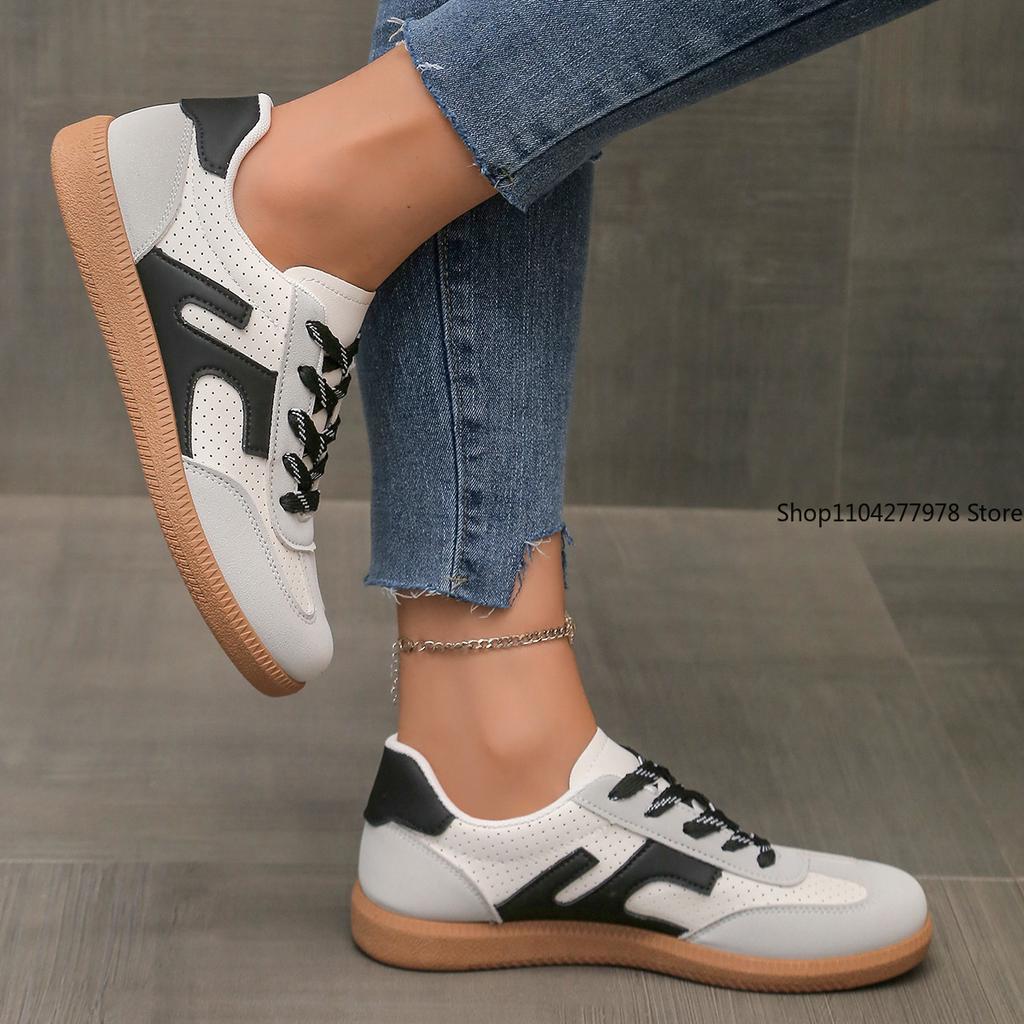 Fashion Women Shoes Fashion Casual Flats Vulcanize Shoes Ladies Outdoor Walking Sneakers Women Comfortable Classical Shoes Black White