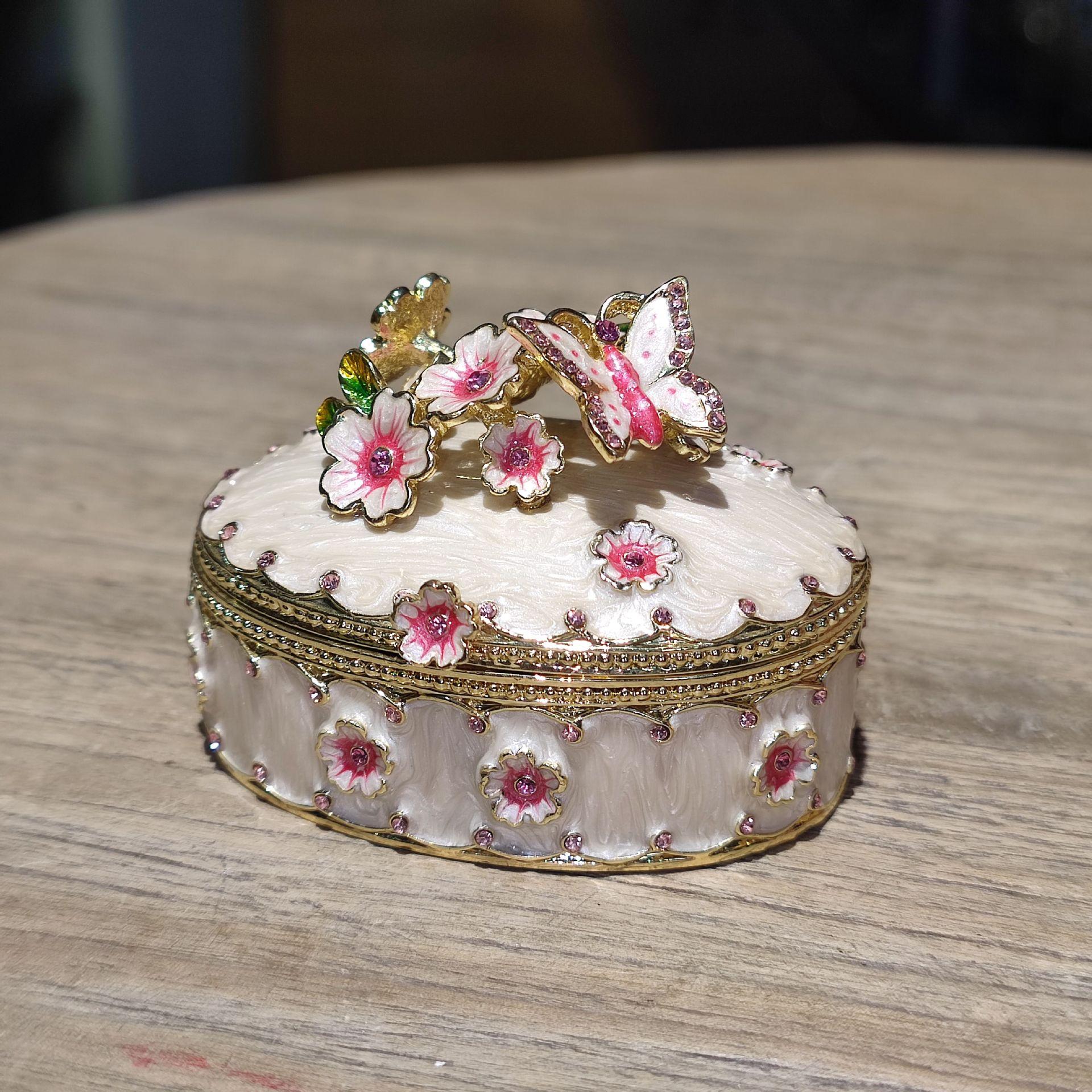 

Seven Treasures Handicraft Creative Gift Enamel Cherry Blossom Ornament Home Decor Storage Box 6.5*4.5cm білий