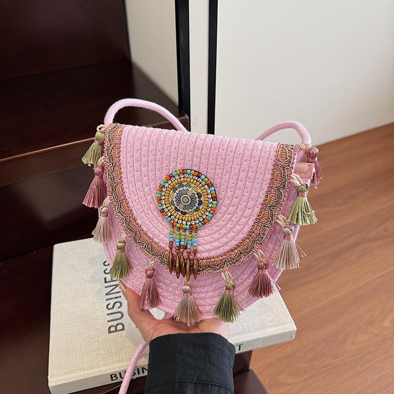 Casual Simple Texture Niche Design Fashionable Saddle Bag 2025 Summer New Foreign Style Women's Shoulder Messenger Bag