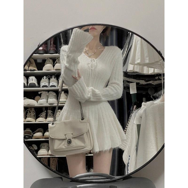 French V-Neck White Knitted Sweater Dress Women's Spring Temperament Inner Bottom Skirt Waist Slim Short Skirt