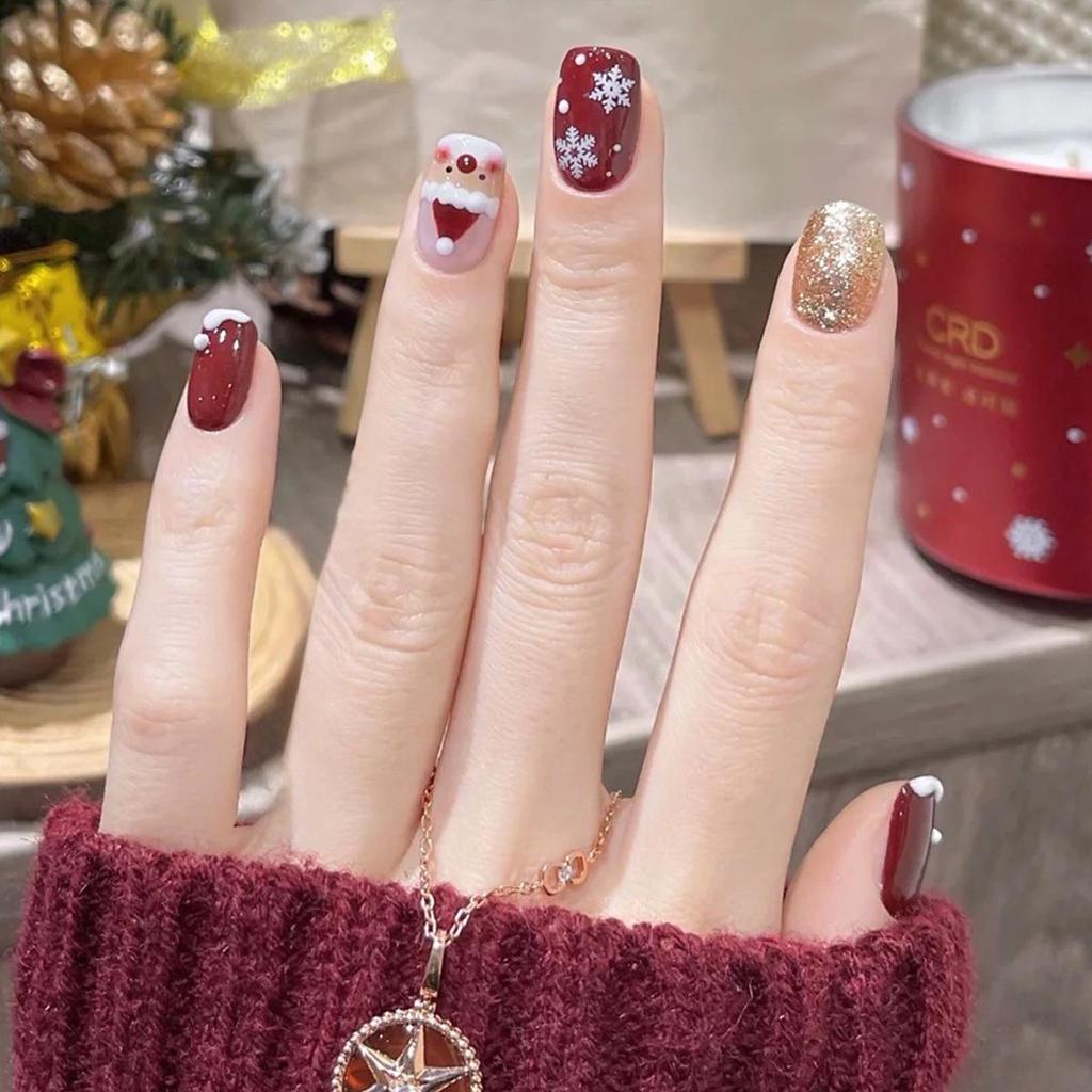 Cross-Border Christmas Nail Art: Cute Santa Claus & Snowflake Press-On Nails, Short Square Tips.
