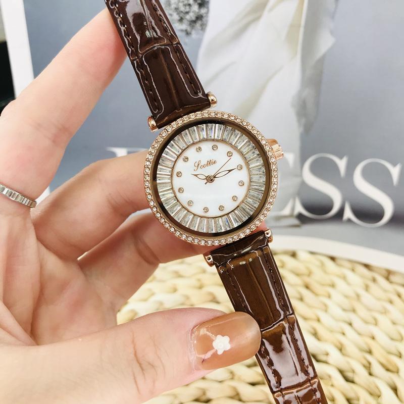 Uhr Damen Zigeuner-Kuhauge Ultra-dünne Uhr Echtes Leder Nische Leichter Luxus Wasserdichte Damen-Uhr