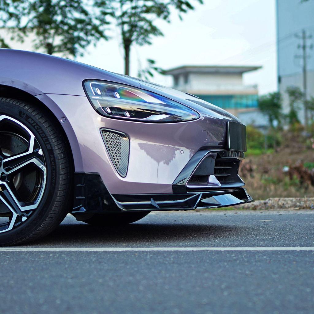 Fits Xiaomi SU7: MC Style Rear Spoiler, Front Lip, Side Skirts, Rear Bumper, and Diffuser Kit