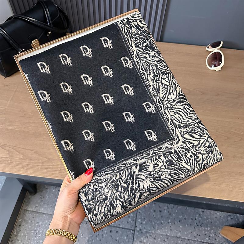 Double-sided Imitation Cashmere Geometric Texture Printing Thickened Warm Scarf Air-conditioned Room Neck Protection Shawl Outside