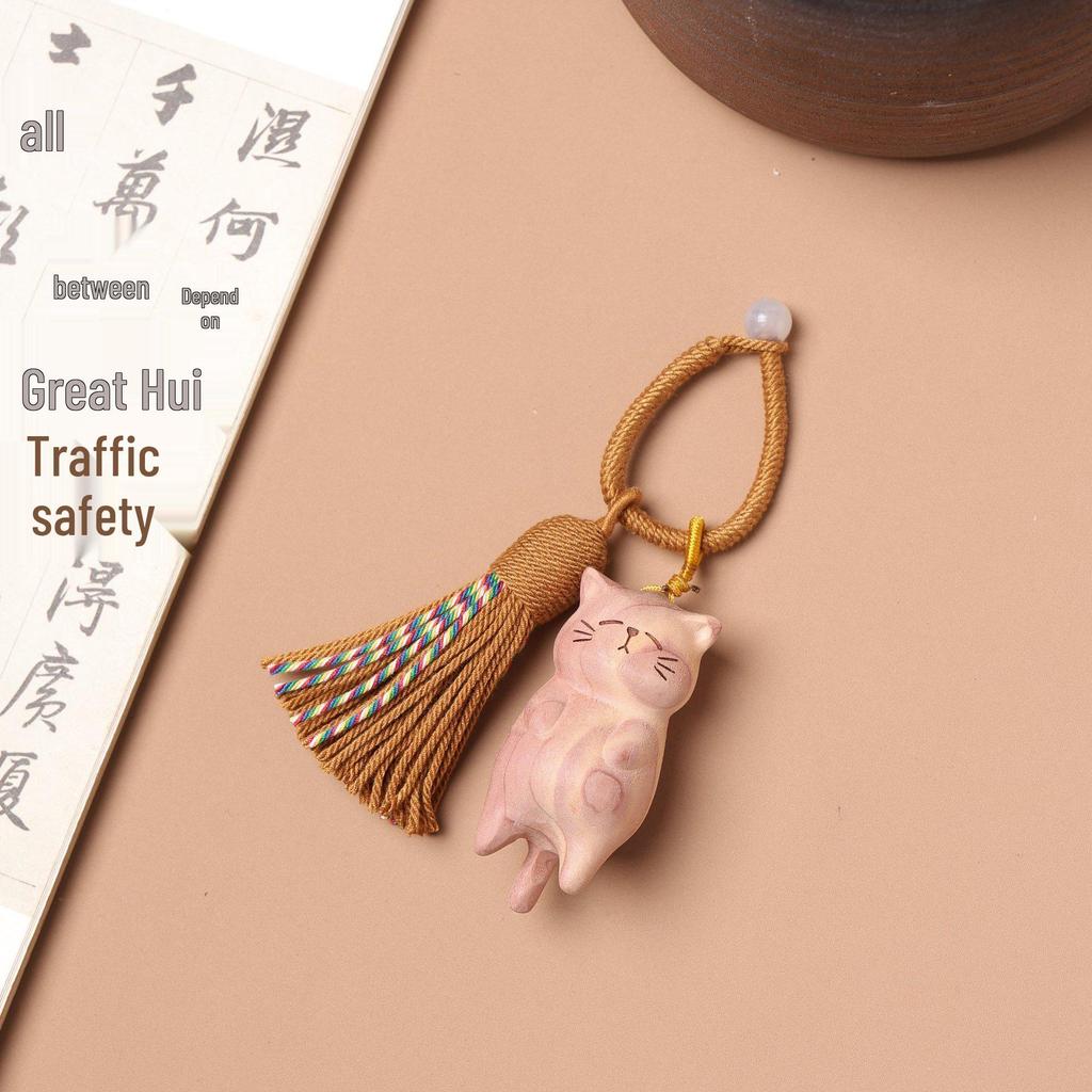 Beech Wood Lucky Cat Tassel Keychain – Cute Wooden Cat Pendant & Bag Ornament Gift