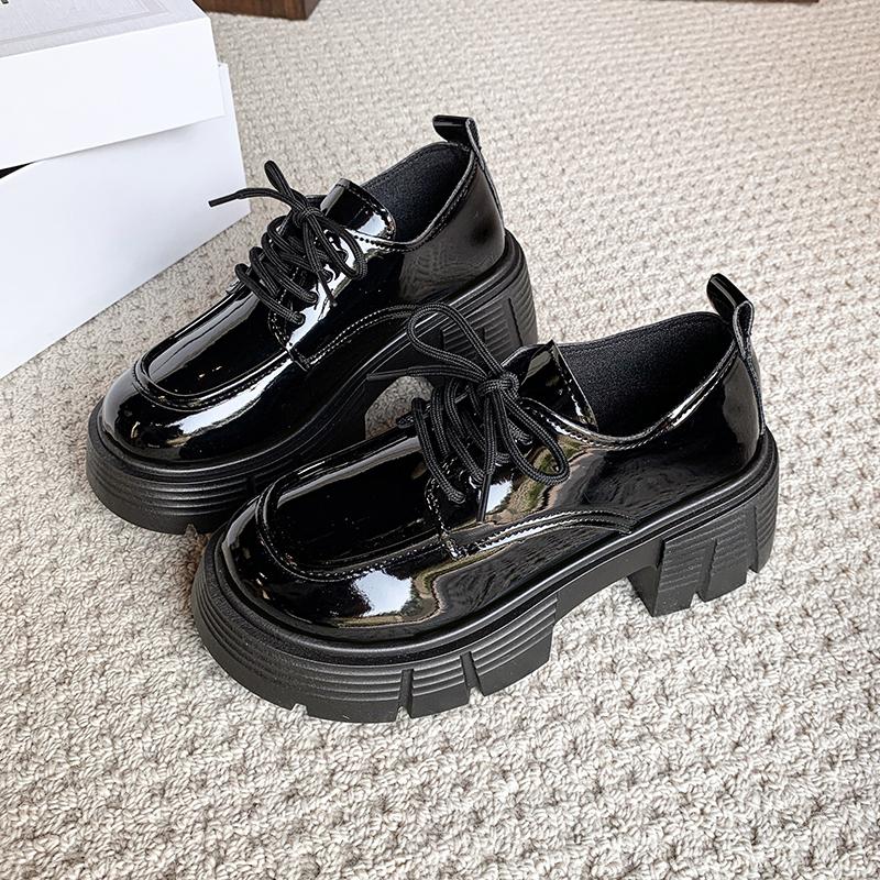 Dikke Zool Kleine Leren Schoenen voor Dames 2026 Lente en Herfst Nieuwe Britse Academie Stijl Zacht Leer Enkele Schoenen