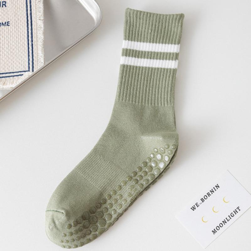 Einfarbige Yogasocken aus Baumwolle bis zur Mitte der Wade, rutschfeste Sportsocken mit Silikonunterseite, für Damen, für Indoor-Fitness, Trampolin, Tanz, Pilates