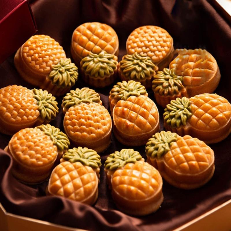 50g Plastic Material Mooncake Moulds Mooncake Stamps Cute Pineapple Shaped DIY Mooncake Gadgets for Mid-Autumn Festival