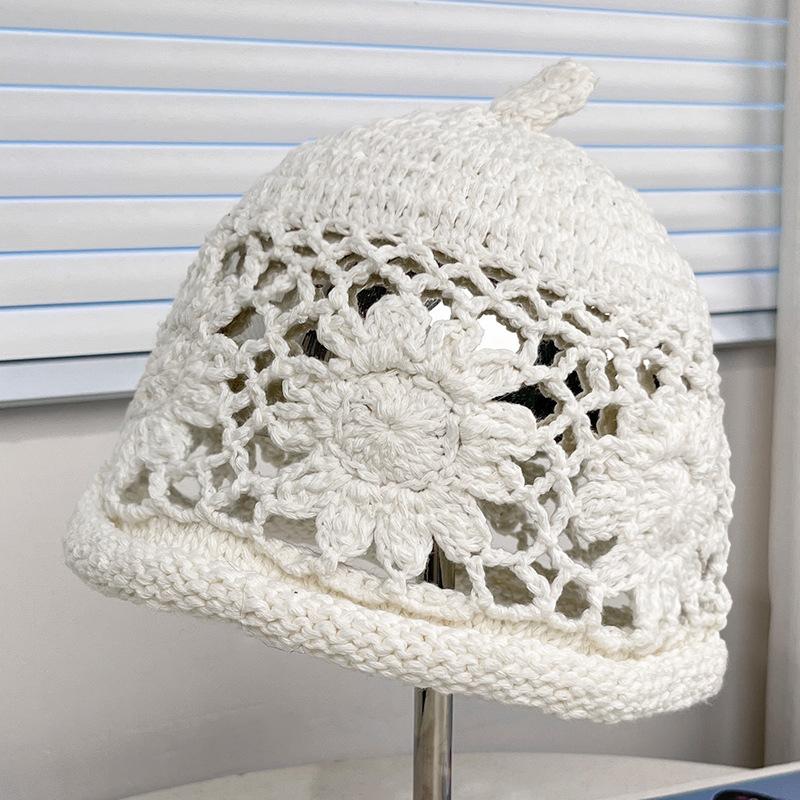 New hand-crocheted hollow flower headgear women's autumn breathable face small versatile knitted Mori literary hat