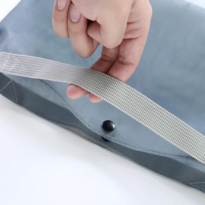 Geantă de inserție organizator pentru femei Poșetă de mână de călătorie din plasă de nailon Poșetă de călătorie pentru machiaj interior Geanta cosmetică pentru femei.