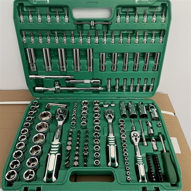 German 121-Piece Multi-Function Car Repair Socket & Ratchet Wrench Set