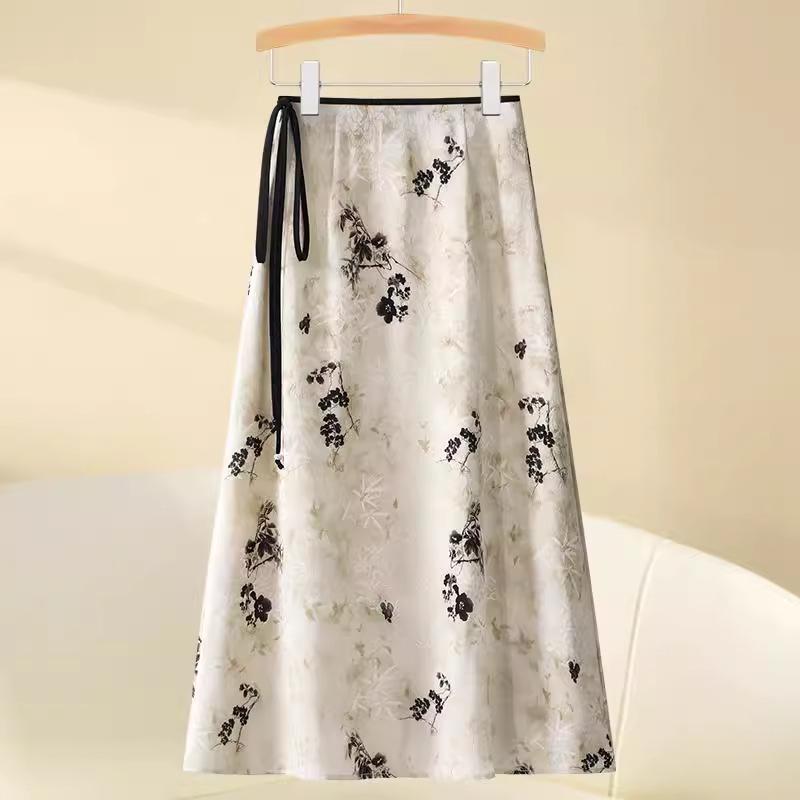 

Summer 2025 High-End Chinese Style A-Line Umbrella Skirt XL [115-125 Jin]