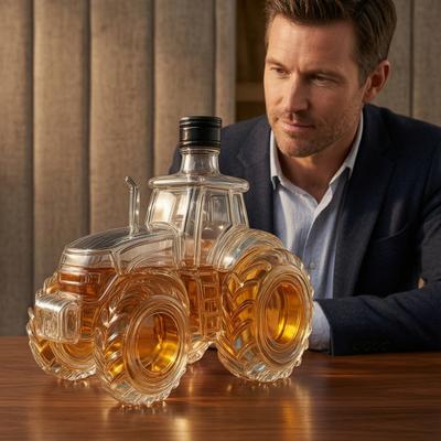 Tractor Shaped Whiskey Glass Decanter, 300ML Wine Bottle with Lid, Clear Glass Flask for Whiskey Wine Spirits, Unique Novelty Barware Gift for