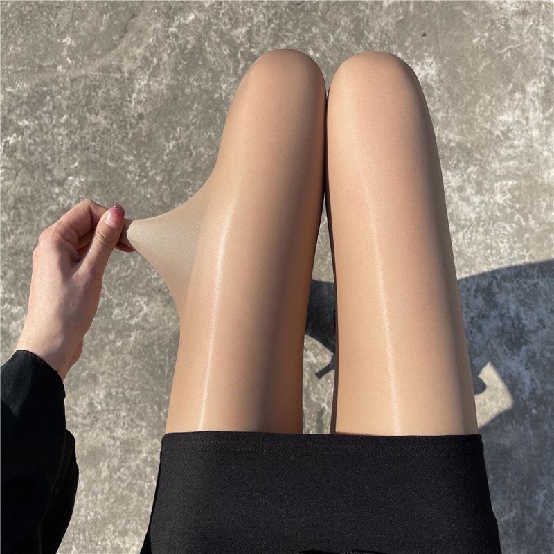 Shiny Reflective Anti-Snag Ultra-Thin Stockings, Horse Oil Black & Flesh Color