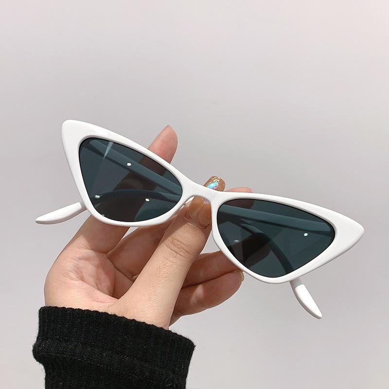 Vintage Triangle Cat Eye Sunglasses Women Fashion Luxury Designer Classic Punk Shades UV400 Protection